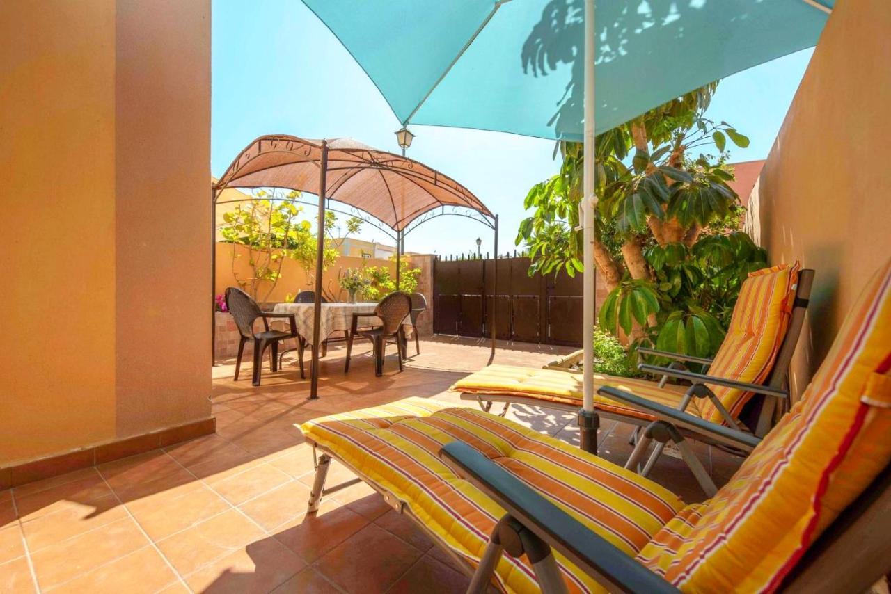 Remarkable 2-Bed House In Arona Arona  Exterior photo